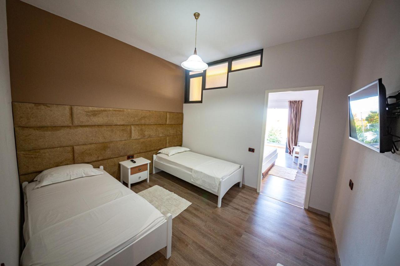 New Heaven Hotel Sarandë Exterior foto
